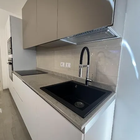 Belvedere Apartment *